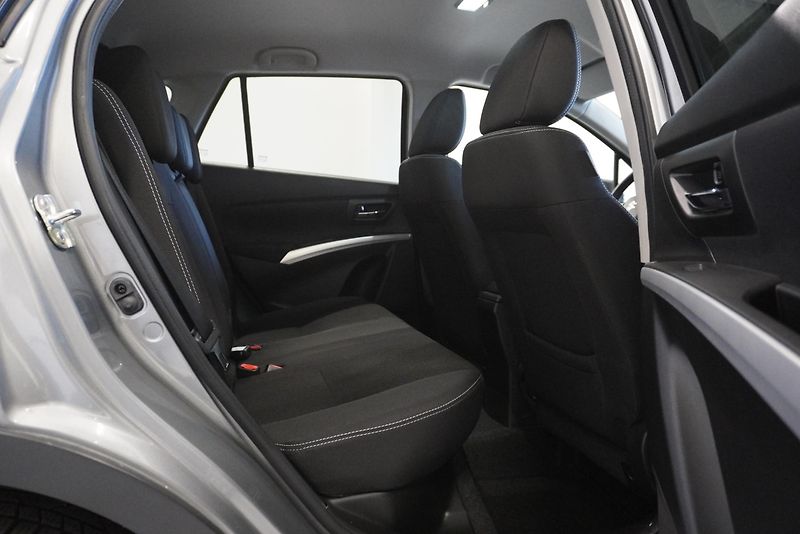 Suzuki SX4 S-Cross S-CROSS  1,4 BOOSTERJET MHEV - fotka 22 z 27