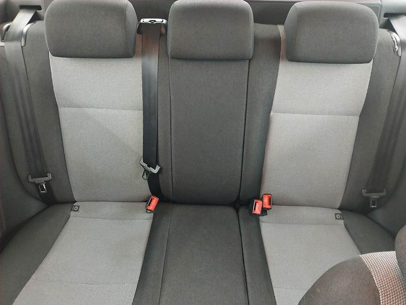 Škoda Fabia (2011) 1.2 12V, po STK - fotka 10 z 14