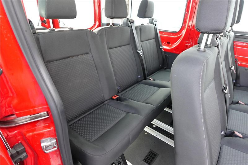 Ford Transit 2,2 TDCi  L2H2 9MÍST BUS KLIMA - fotka 24 z 42