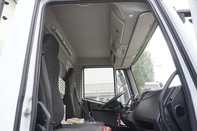 Iveco Eurocargo (2017) 140-210 4x2 / Cazaux multitemp - fotka 18 z 19