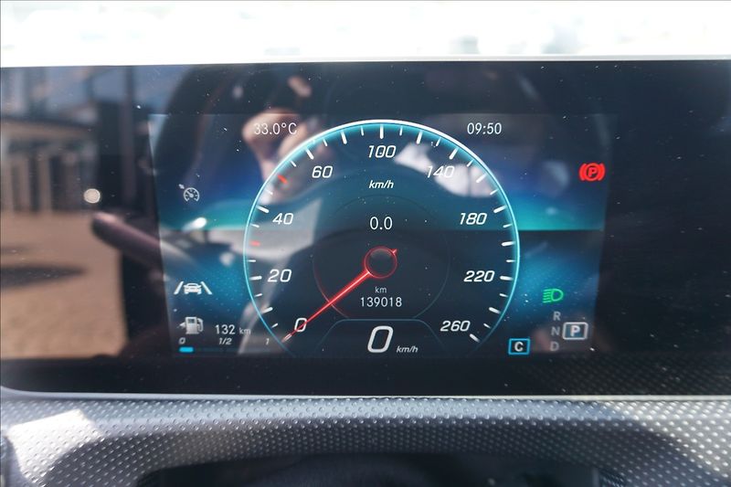 Mercedes-Benz Třídy A 1,3 A 200 L 1. majitel ČR - fotka 11 z 16