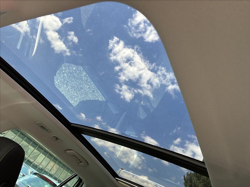 Škoda Kodiaq 2,0 TAŽNÉ,KAMERA,PANORAMA - fotka 13 z 39