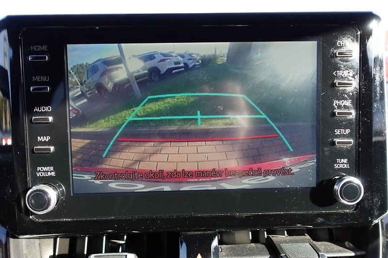 Toyota Corolla 1,8 HEV GR Spot Dynamic - fotka 23 z 31