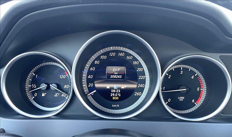 Mercedes-Benz Třídy C 2,2 CDi.120kw.STK 4/28.Tažné - fotka 12 z 19