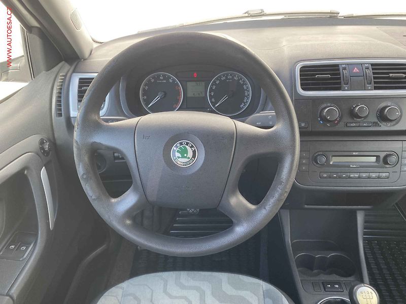 Škoda Fabia (2008) 1.2i, ČR, Ambiente, AC - fotka 11 z 16