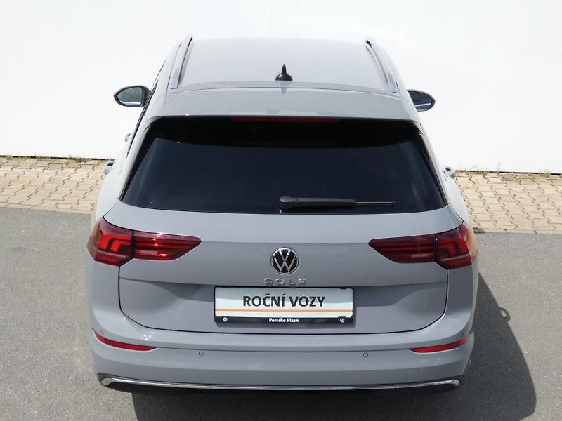 Volkswagen Golf Variant Style 2,0 TDI 110 kW 7 - fotka 12 z 30