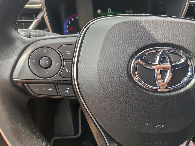 Toyota Corolla (2020) 1.8  HYBRID 1.maj - fotka 12 z 25
