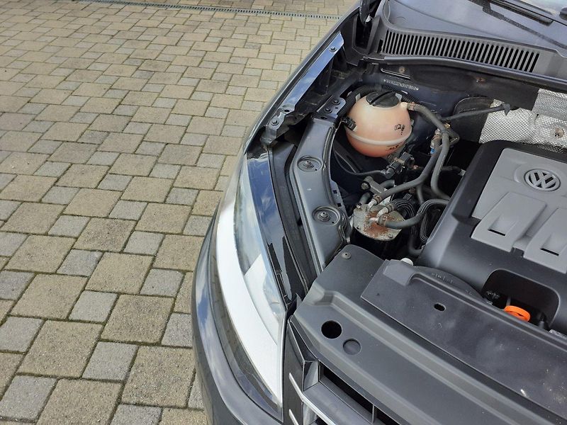 Volkswagen Sharan (2011) 2.0 TDi TREND - fotka 24 z 35