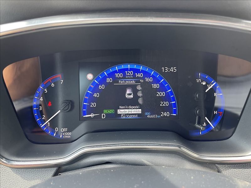 Toyota Corolla 1,8 Hybrid e-CVT Confort ČR.1. - fotka 18 z 29