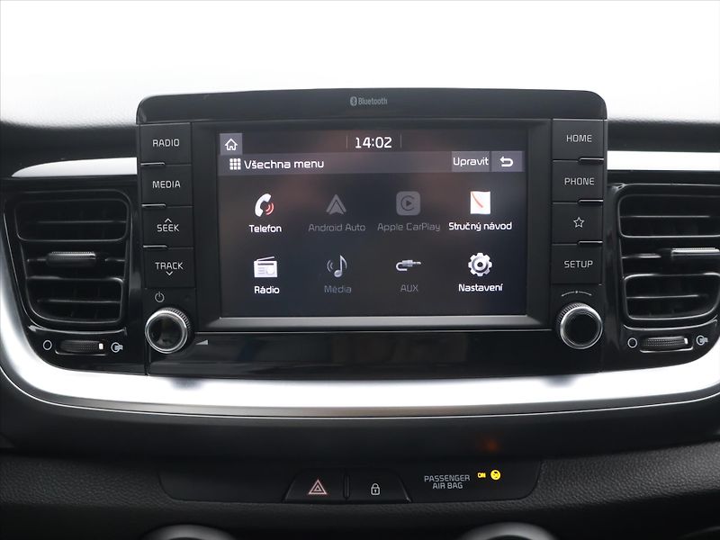 Kia Stonic 1,4 CVVT 73kW Aut. Premium CZ - fotka 20 z 31