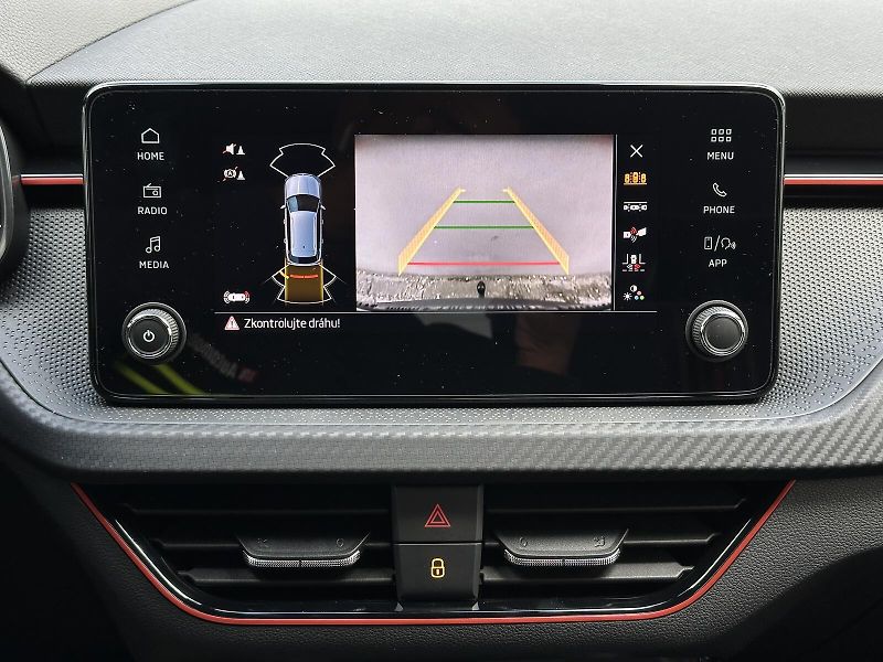 Škoda Kamiq 1.0TSi Monte Carlo 116PS Matri - fotka 30 z 41