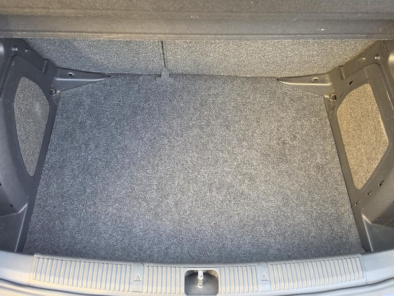 Škoda Fabia II 1.4i 16V AMBIENTE*2x SADA* - fotka 30 z 55
