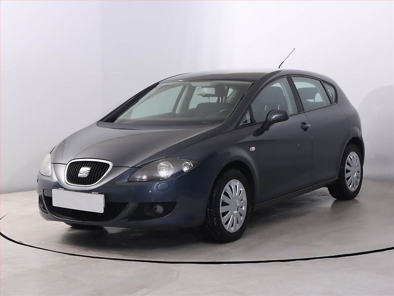 Seat Leon (2009) 1.6, nová STK, plně pojízdný - fotka 2 z 15