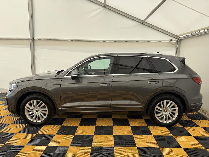 Volkswagen Touareg 3.0Tdi*1-MAJ*DPH*ELEGANCE* - fotka 4 z 49