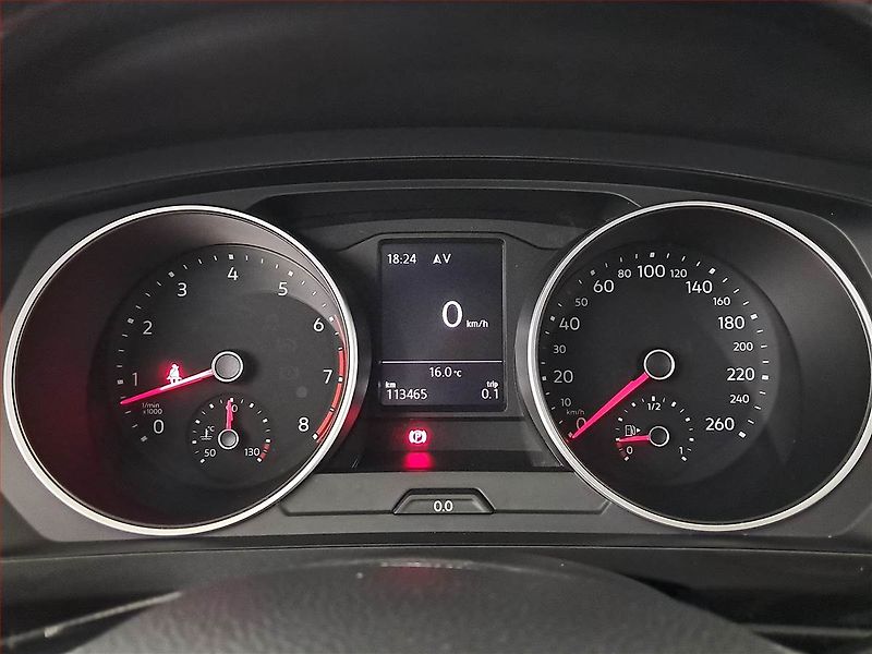 Volkswagen Tiguan (2018) 1.4 TSI, Navi, Park. senzory - fotka 11 z 16