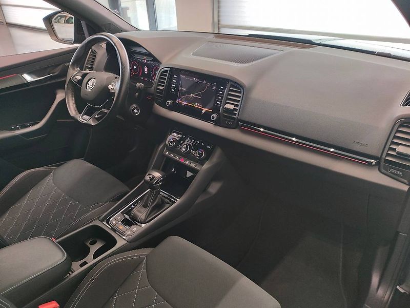 Škoda Karoq (2021) Sportline 2.0 TSI 4x4 (140kW/1 - fotka 10 z 31