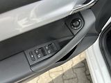 Škoda Octavia Combi 1.6 TDI Ambition - náhled 19