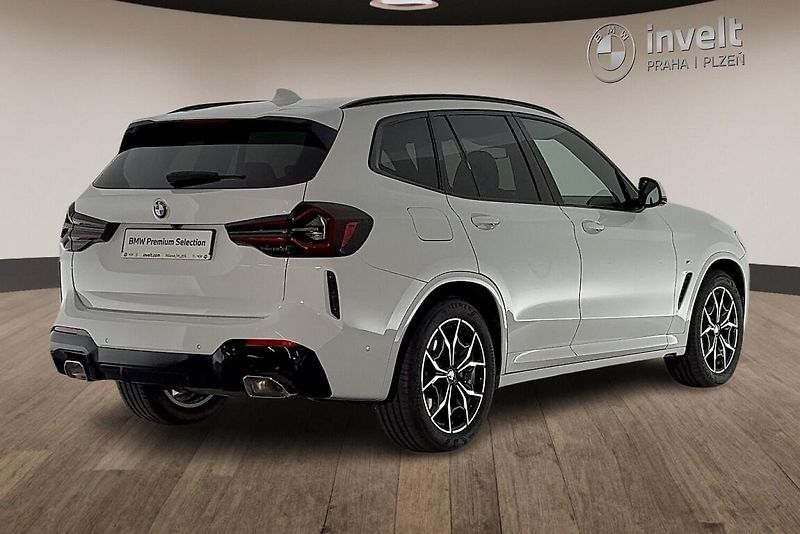 BMW X3 xDrive20d - fotka 3 z 26