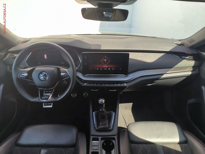 Škoda Octavia (2022) 2.0 TSi, RS, panor, Webasto - fotka 8 z 34