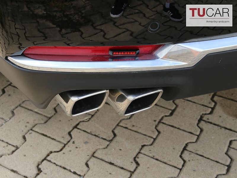 Chevrolet Tahoe (2026) High Country 6.2 V8 - fotka 9 z 45