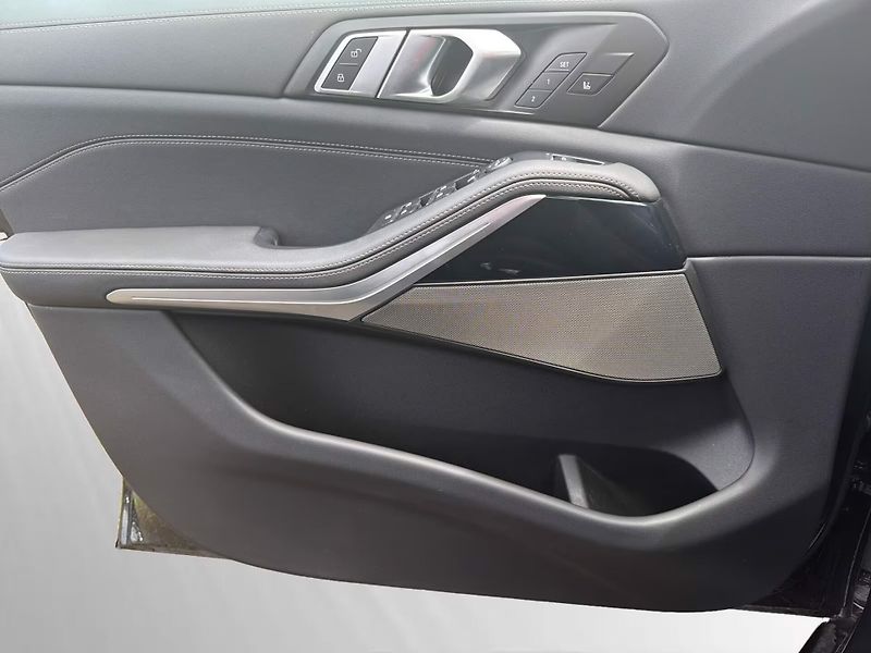BMW X5 xDrive40i M-Sport Pro DAProf - fotka 7 z 17