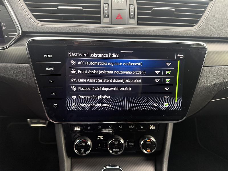 Škoda Superb (2022) ŠKODA SUPERB SPORTLINE 4x4  - fotka 17 z 20