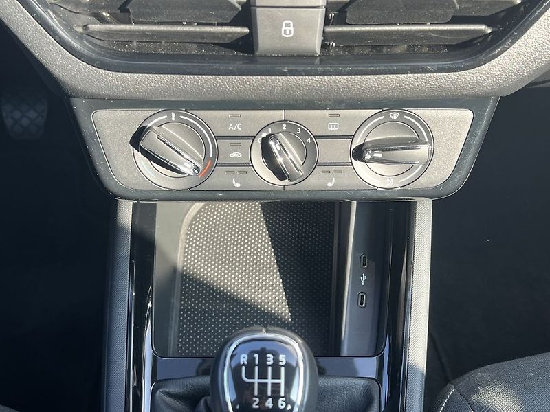Škoda Scala Selection 1.0 TSI 85 kW - fotka 27 z 29