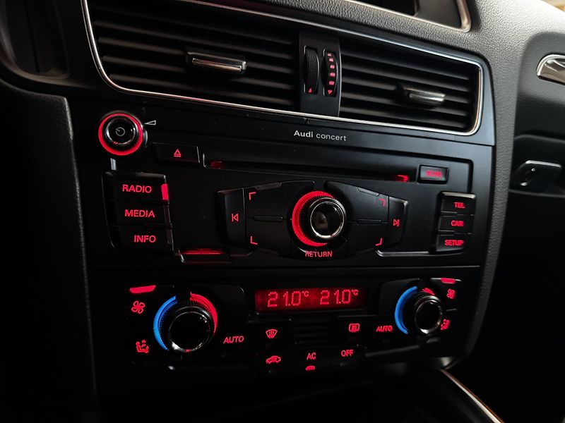 Audi Q5 (2009) 2.0 TDI 125 KW Quattro - fotka 16 z 26