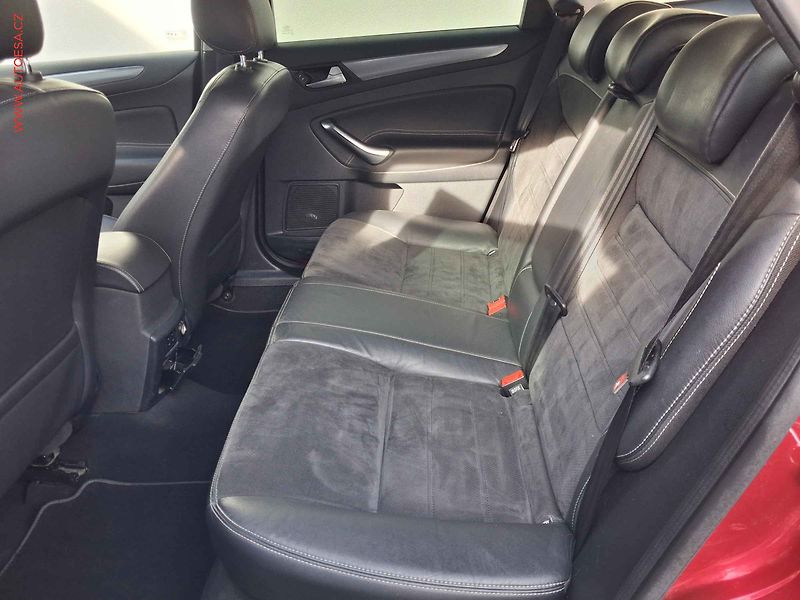 Ford Mondeo (2014) 2.0TDCi, 2.maj,ČR, Xenon - fotka 10 z 17