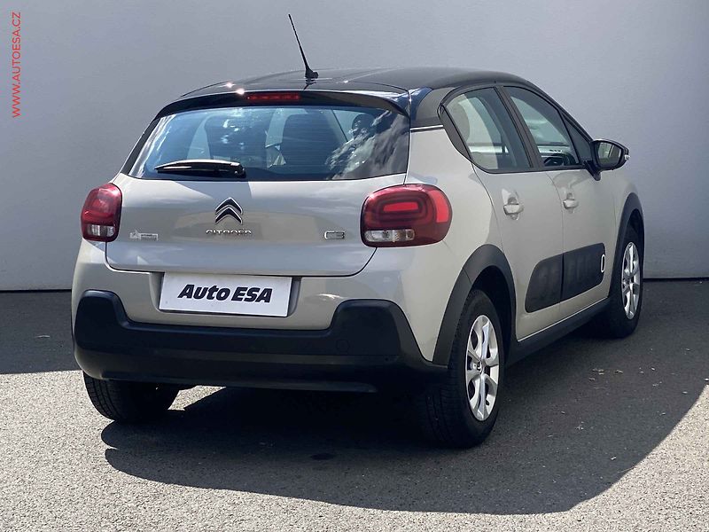 Citroën C3 (2018) 1.2 PT, 1.maj,ČR, AC, LED - fotka 4 z 15