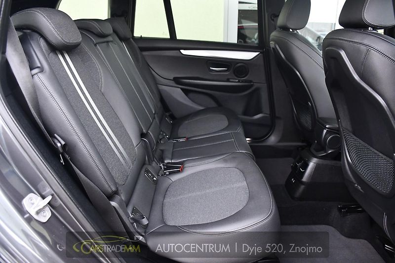 BMW Řada 2 216d GRAND TOURER M-SPORT 1M  - fotka 19 z 53