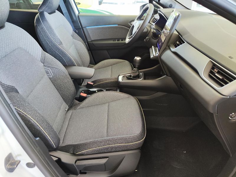 Renault Symbioz Techno mild hybrid 140 - fotka 8 z 12