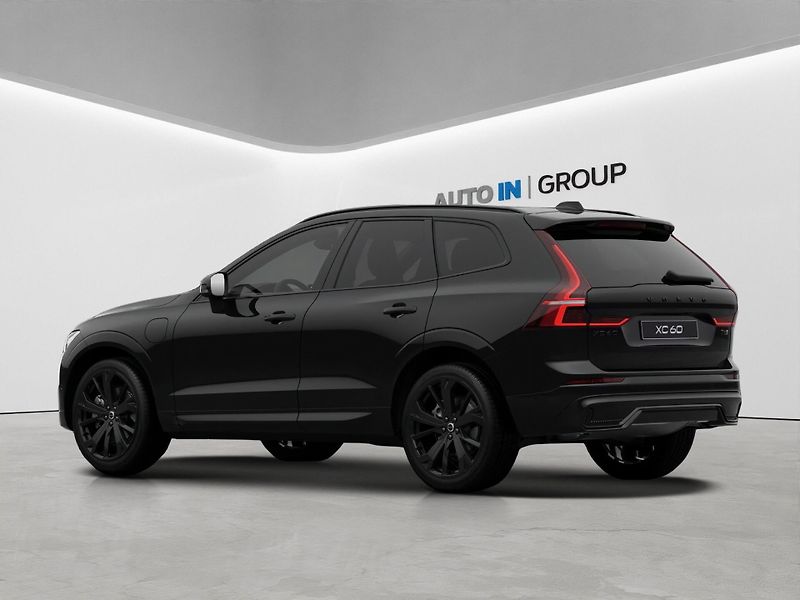Volvo XC60 (2026) Black Edition Plus T6,360°KAM. - fotka 4 z 10
