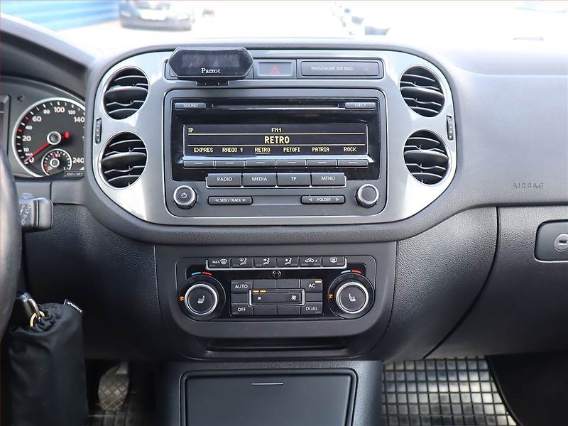 Volkswagen Tiguan (2011) 1.4 TSI, 4X4, Serv.kniha - fotka 12 z 19