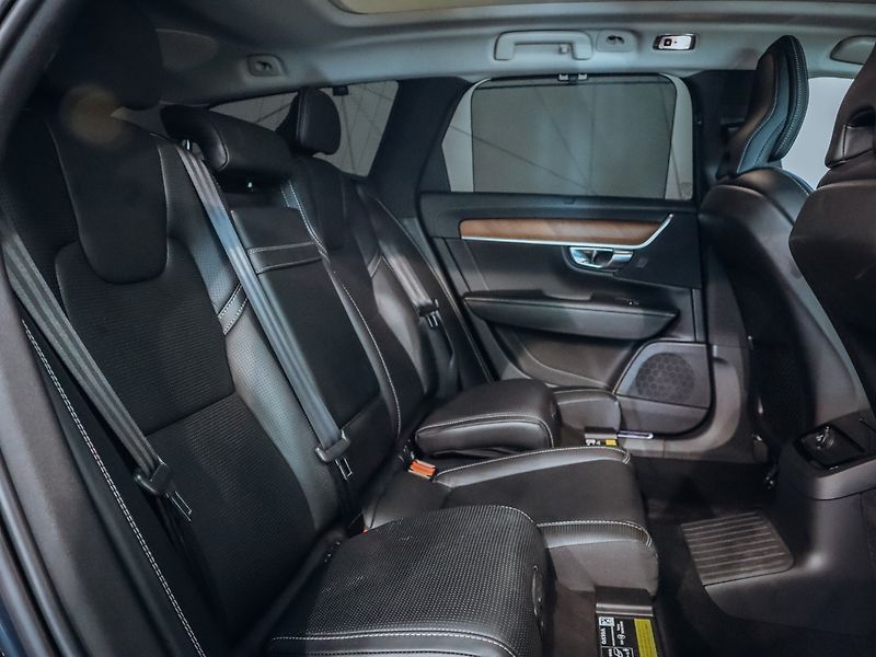 Volvo V90 2.0 T8 AWD - Inscription TOP - fotka 28 z 29