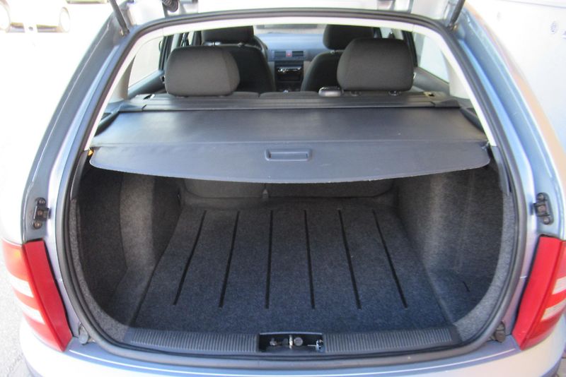 Škoda Fabia 1.4i KLIMA SADA KOL - fotka 18 z 32