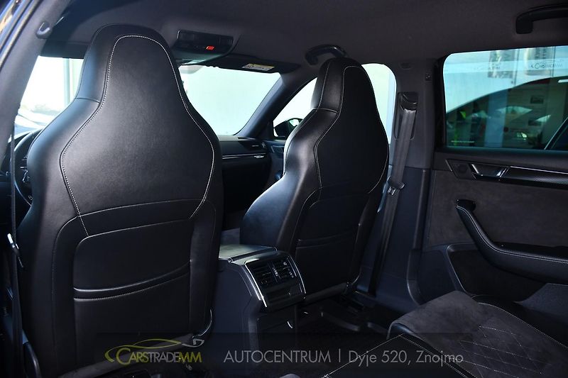 Škoda Superb 2,0TDI SPORTLINE DSG ČR 1.MAJ  - fotka 12 z 56