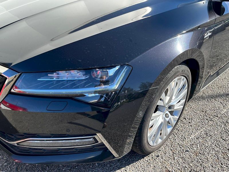 Škoda Superb (2019) 2.0 TDI 140kW L&K 4x4 DSG - fotka 10 z 27