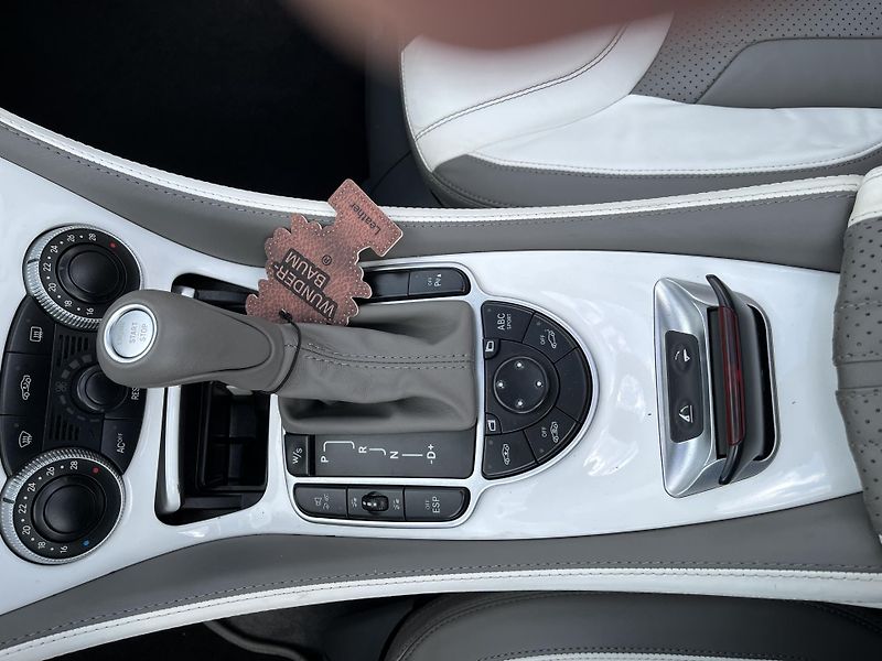 Mercedes-Benz SL 500 SL - fotka 24 z 35