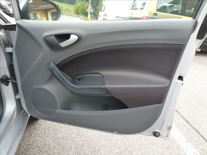 Seat Ibiza 1,2 TDI 3,4-3,9 l/100km  EcoMo - fotka 24 z 48
