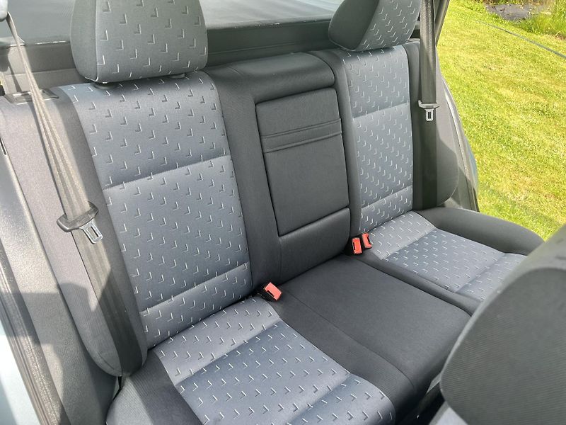 Škoda Octavia 1.9TDI 74KW,4x4,TZ,AMBIENTE - fotka 19 z 39