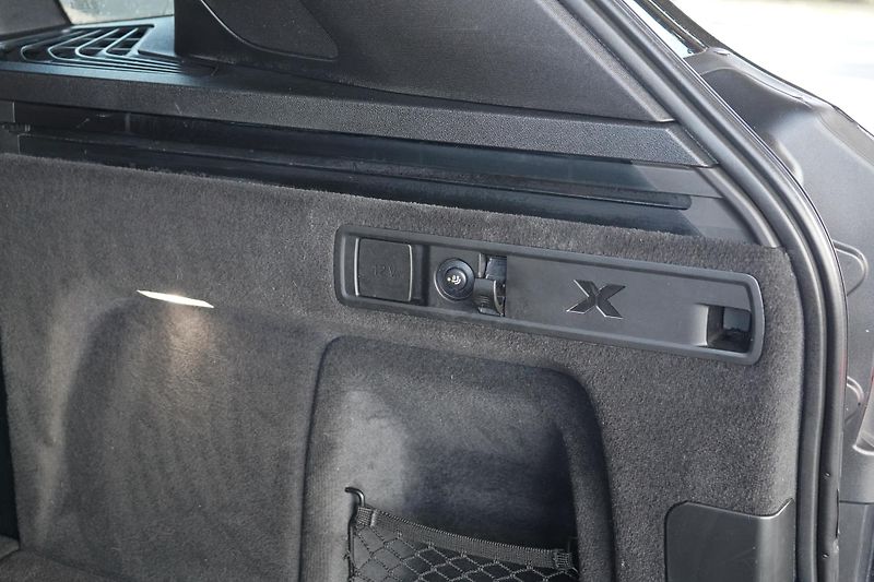 BMW X5 (2022) BMW X5 M50i - fotka 48 z 50