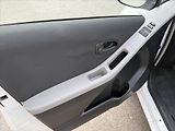 Toyota Yaris 1,3 Terra Cool - náhled 14