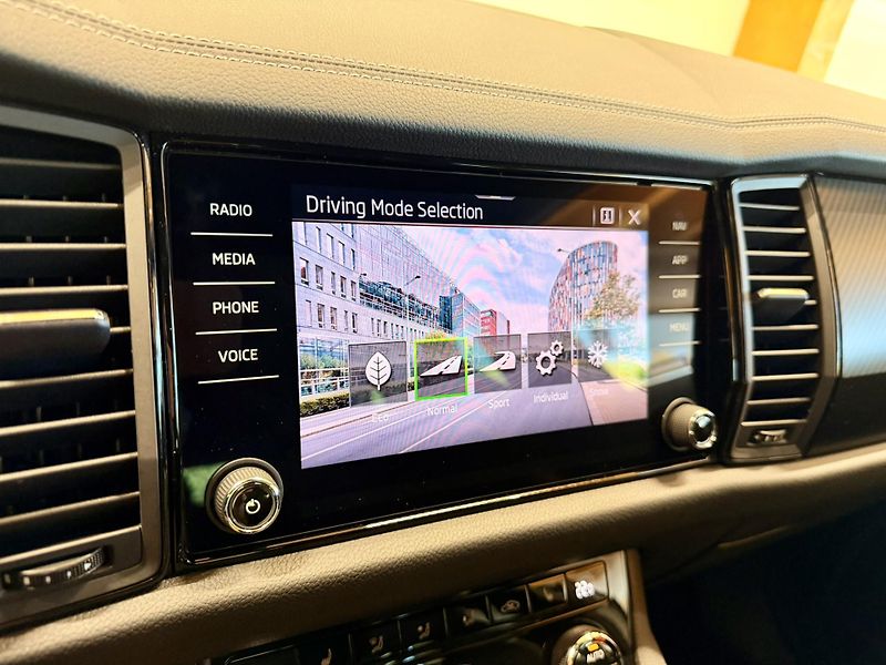 Škoda Kodiaq 2.0 TDi 147 Kw DSG Sportline - fotka 15 z 31