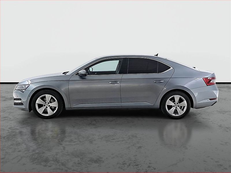 Audi A3 (2017) 1.6 TDI, Xenony, Park. senzory - fotka 3 z 19
