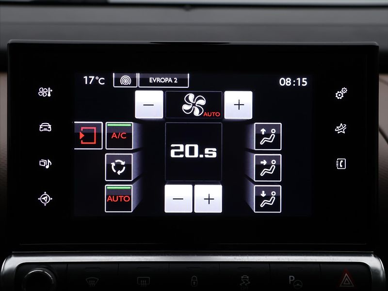 Citroën C4 Cactus 1,2 PT CZ Shine Panorama - fotka 20 z 30