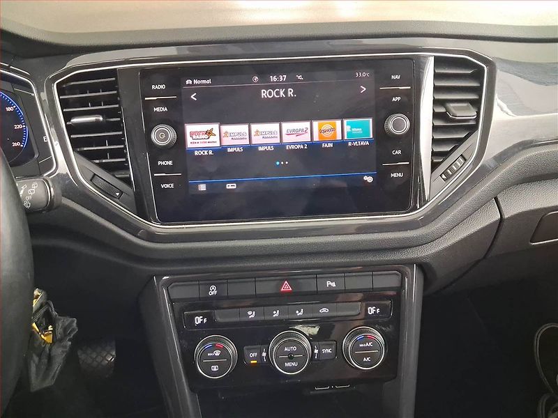 Volkswagen T-Roc (2018) 2.0 TDI 4Motion - fotka 12 z 20