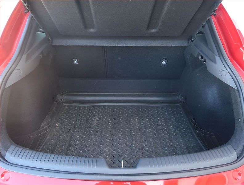 Hyundai i30 (2025) 1.0 T-GDI - fotka 13 z 16