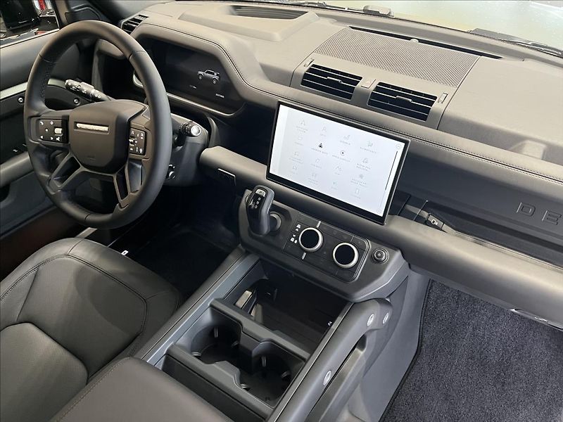 Land Rover Defender 3,0 110 D300 X-DYN HSE / SATIN - fotka 26 z 26