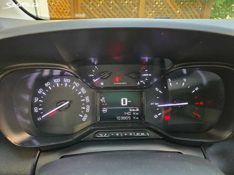 Citroën C3 Aircross (2022) 1.5 HDI  1. majitel, Nové ČR - fotka 21 z 24